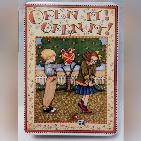 Mary Engelbreit Vtg 1988 Valentine Empty Candy Tin - Picture 1 of 7
